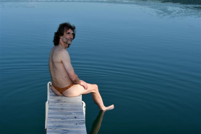 Microbikinis am see