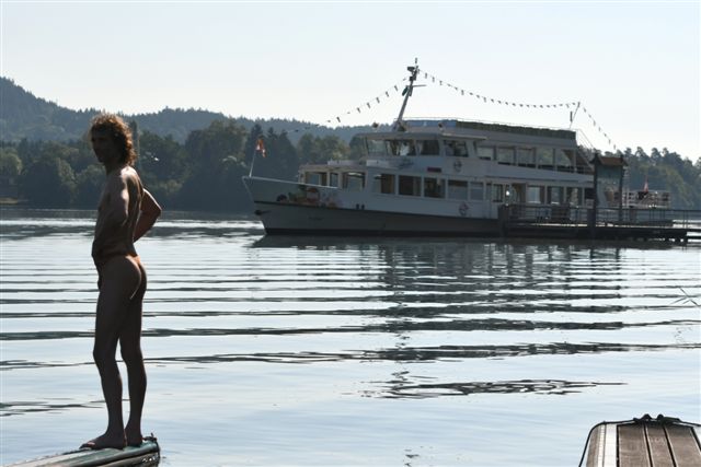 Microbikinis am see