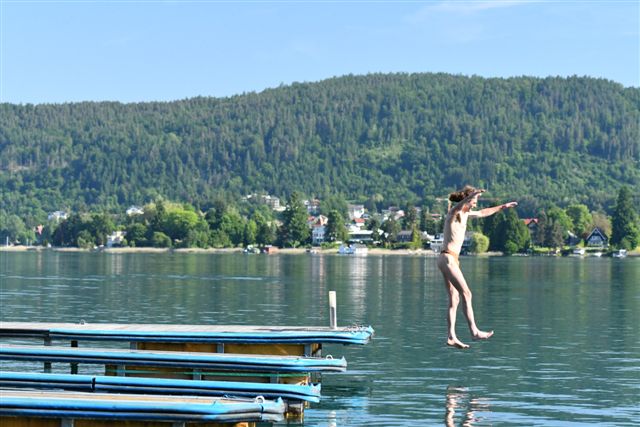 badestring am see