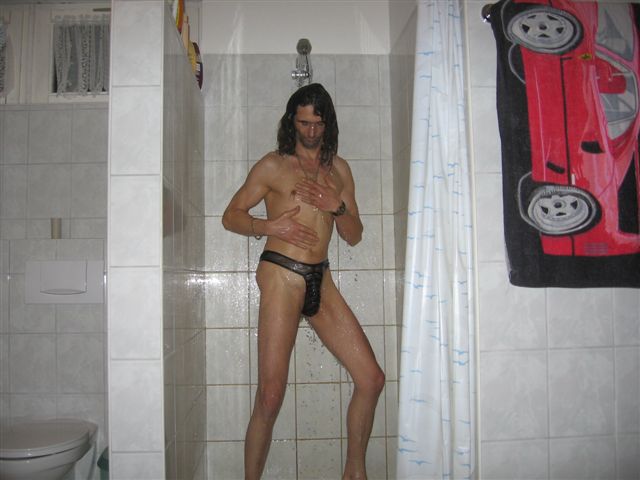 thong bikini dusche
