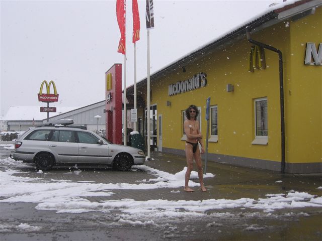 bikinimode fastfood 2