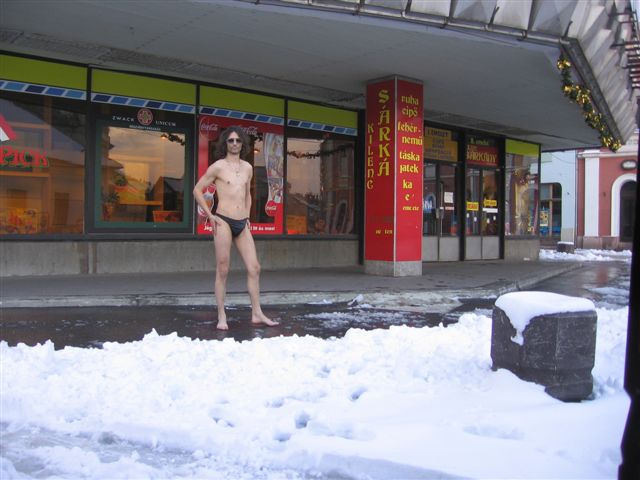Tanga im schnee