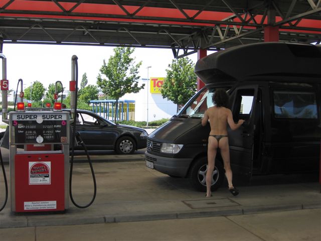 Engine tankstelle