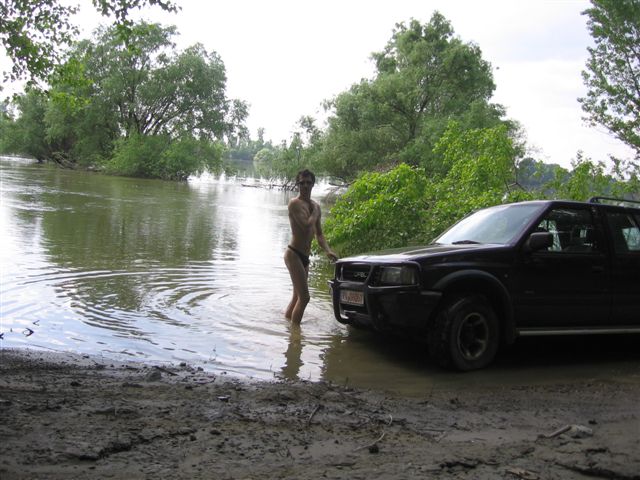 Superministringbikini tour/donau