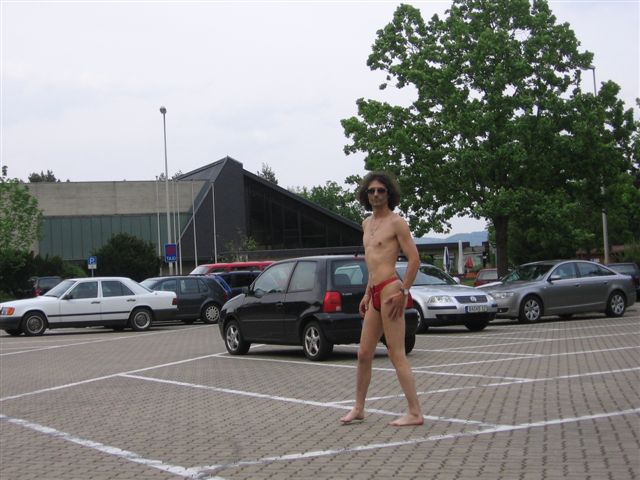Superministringbikini tour/strullendorf