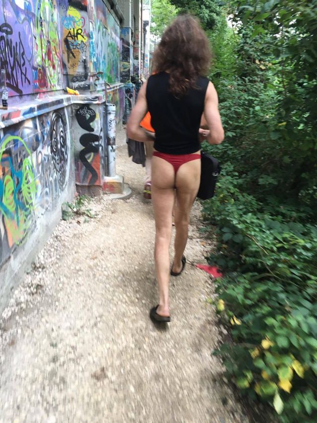 Neighbourhood tour/zuerich